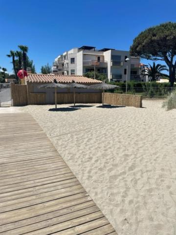 Rez De Jardin + Terrasse Piscine Et Acces Direct Plage Leilighet Saint-Cyprien  Eksteriør bilde